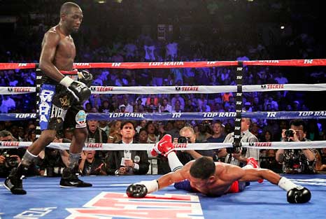 Terrence-Crawford-vs-Yuriorkis-Gamboa
