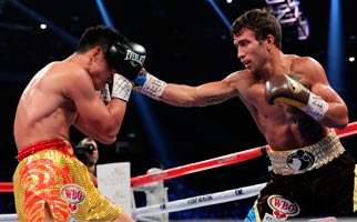Derecha Vasyl Lomachenko