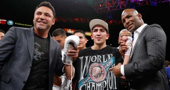 De la Hoya cree que Santa Cruz le dejó para no pelear con Rigondeaux