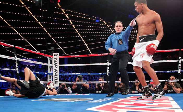 Felix-Verdejo-nocaut-Chris-Farina-Top-Rank