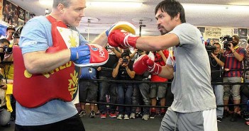 Bob Arum y ahora Freddie Roach confían en que Pacquiao no se retire