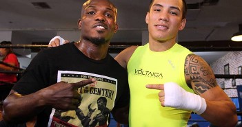 Tim Bradley y Oscar Valdez mostraron sus armas en Los Angeles