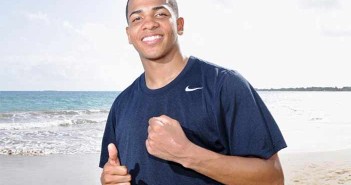 Félix Verdejo frente al mexicano Daniel Evangelista Jr.
