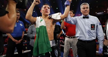 Óscar Valdez acabó en el quinto con Chris Avalos