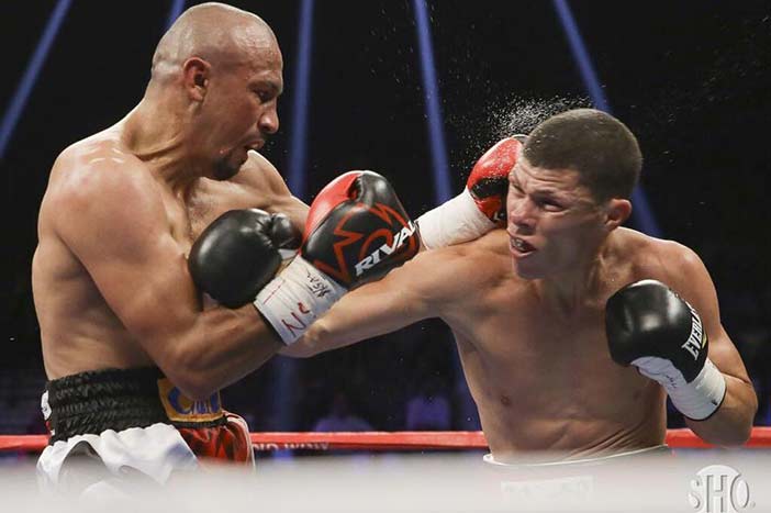 Orlando "Siri" Salido vs "Rocky" Martínez