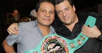 Roberto Durán pide que se quiera y se respete más a Canelo en México Roberto Durán y Sulaimán