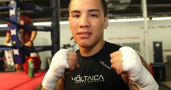 Oscar Valdez ya está en Tucson para su combate este sábado