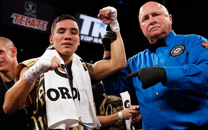 OSCAR VALDEZ - FOTO: Mikey Williams/Top Rank