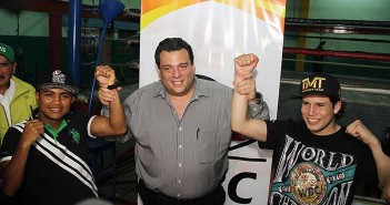 Román “Chocolatito” González quiere su cuarta corona