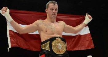 Mairis Briedis se impuso a Marco Huck