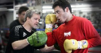 Freddie Roach contento con la disciplina de Chávez Jr.