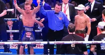 Terry Flanagan retiene ante Pert Petrov