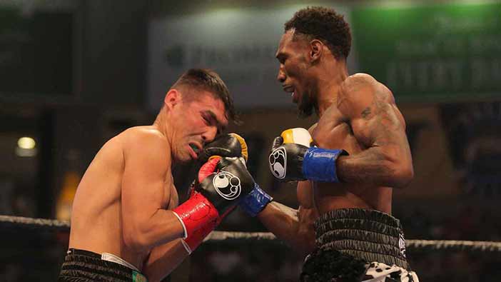 Denis Shafikov vs Robert Easter