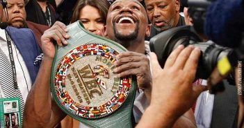 Round 12: Floyd Mayweather