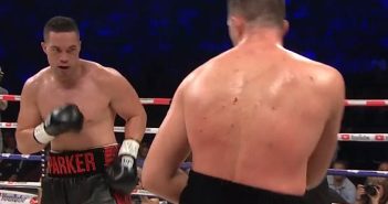 Parker retuvo su cinturón pesado de la OMB frente a Hughie Fury