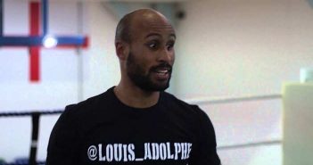 Indignación en Inglaterra con el comportamiento antideportivo de Louis Adolphe