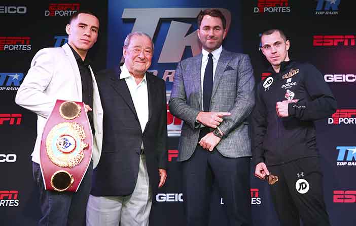 Valdez, Arum, Hearn y Quigg (Credito de Fotos: Mikey Williams / Top Rank)