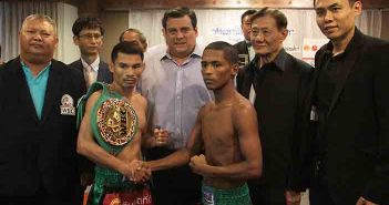 Listos Wanheng Menayothin vs Leroy Estrada WANHENG MENAYOTHIN VS LEROY ESTRADA (PHOTO CREDIT: SUMIO YAMADA)