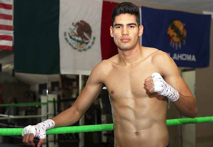 "Zurdo" Ramírez (Credito de Fotos: Mikey Williams/Top Rank)