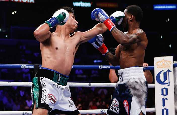Mikey García vs Easter Jr.