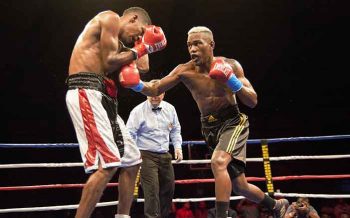 Subriel Matías vs Breidis Prescott (Foto: Bryan Quiles)