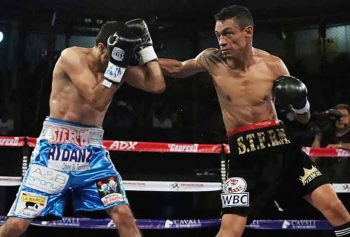 Jhonny González vs "Gusano" Rojas (Promociones del Pueblo)