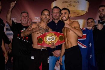 "Manny" Rodríguez vs Moloney (Foto: Alex Nunez / Fresh Productions Boxing)
