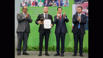 Peña Nieto y Canelo Álvarez
