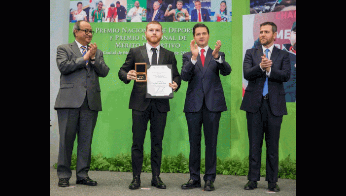 Peña Nieto y Canelo Álvarez