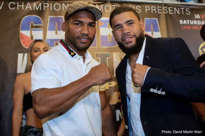 Yuriorkis Gamboa y Juanma Lopez (Foto: David Martin Warr)