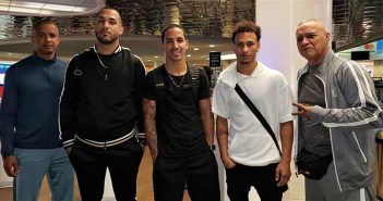 Emmanuel Rodríguez salió hacia Cuba para acuartelamiento rumbo a su duelo de unificación Foto: Fresh Productions Boxing ( de izquierda a derecha, Juan Orengo, William Cruz, Emmanuel Rodriguez, Jonathan ‘Bum Bum’ López y José Bonet.