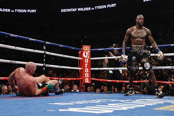 Wilder derriba a Fury