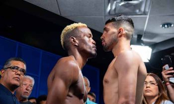 Subriel Matías vs Wilberth López (Foto: José Ramos)
