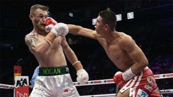 Dennis Hogan vs Jaime Munguía (Hogan-Hoganphotos / Golden Boy)