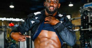 Terence Crawford confirma negociaciones con Manny Pacquiao Terence Crawford (Mikey Williams /Top Rank)