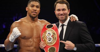 Eddie Hearn y Anthony Joshua discrepan sobre los pasos a tomar Anthony Joshua y Eddie Hearn (Sky Sports)