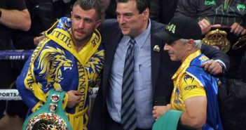 La nueva realidad del Boxeo VASILIY LOMACHENKO, MAURICO SULAIMÁN Y LOMACHENKO (PADRE) PHOTO CREDIT: SUMIO YAMADA