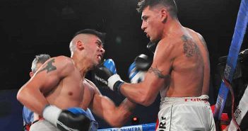 Cóceres sometió a Peralta, Andino noqueó en Huracán Germán “El Martillo” Peraltavs. Marcelo “El Terrible” Cóceres (Foto: Ramón Cairo)