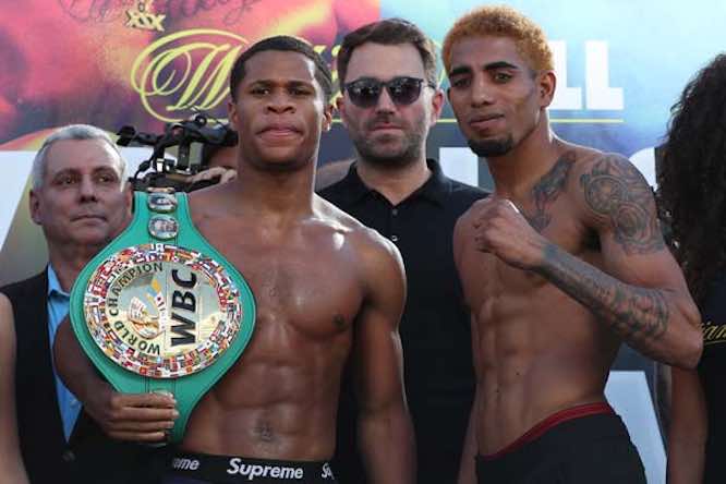 Devin Haney vs Alfredo Santiago (Foto: Ed Mulholland)