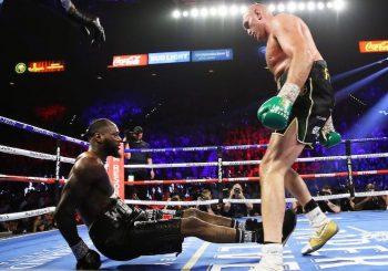 Deontay Wilder cae ante Tyson Fury (Mikey Williams/Top Rank)