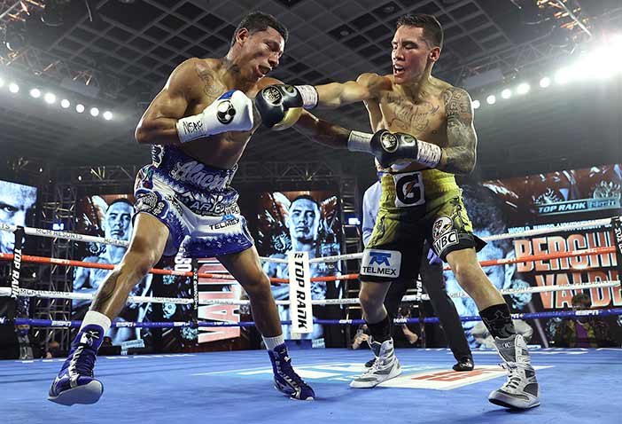 Berchelt vs Valdez Valdez vs Berchelt (Foto:Mikey Williams / Top Rank vía Getty Images)