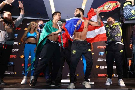 José Zepeda vs. Josue Vargas (Mikey Williams (Top Rank vía Getty Images)