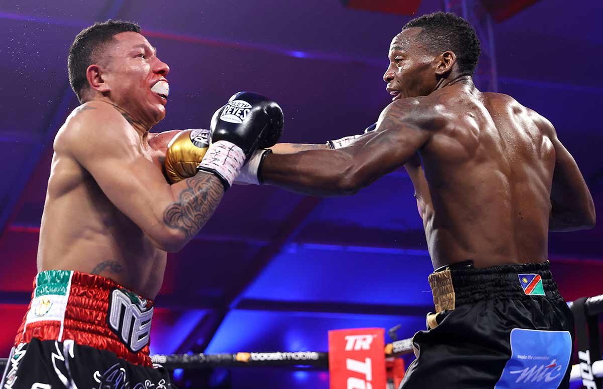Miguel Berchelt vs Jeremiah Nakathila
