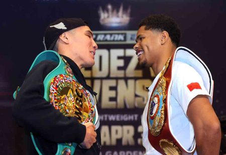 Oscar Valdez vs Shakur Stevenson