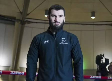 Artur Beterbiev