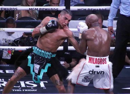 MARIO BARRIOS VS YORDENIS UGAS