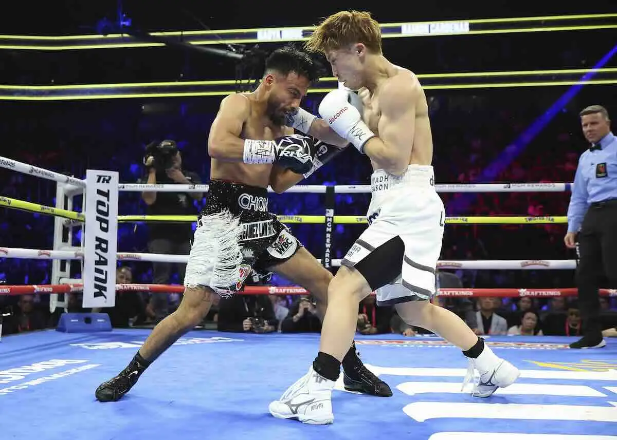 Naoya Inoue vs.Ramón Cardénas (Cortesía: Mikey Williams/Top Rank)