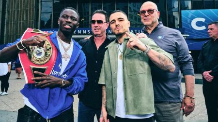 Richardson Hitchins y George Kambosos Jr. DAZN