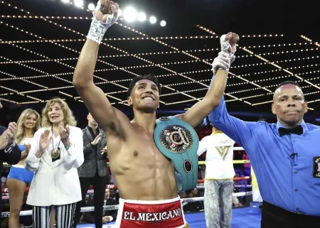 Emiliano Fernando Vargas (Cortesía: Mikey Williams/Top Rank)