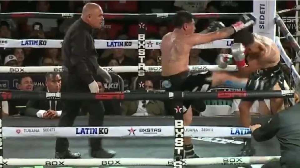 Ángel Fierro vs Bombi Cordero